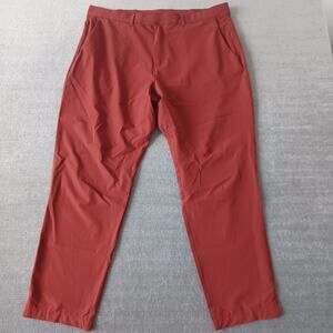 Fabletics The Golf Pant Mens 38x29 Burgundy Tapered Leg Lightweight Stretch